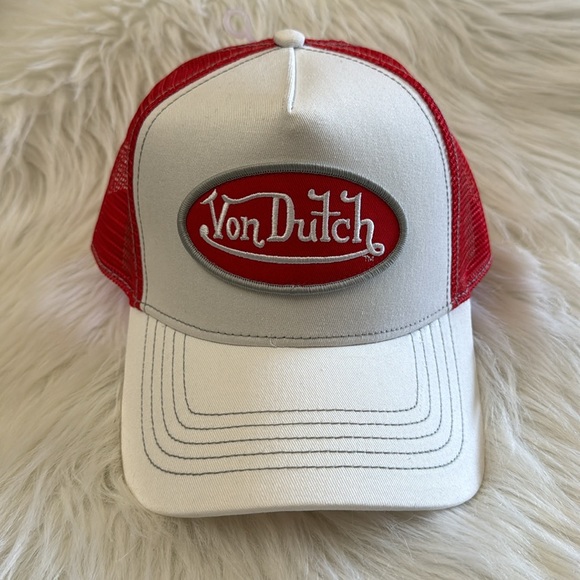 Von Dutch Classic White & Red Trucker Hat - Picture 2 of 11